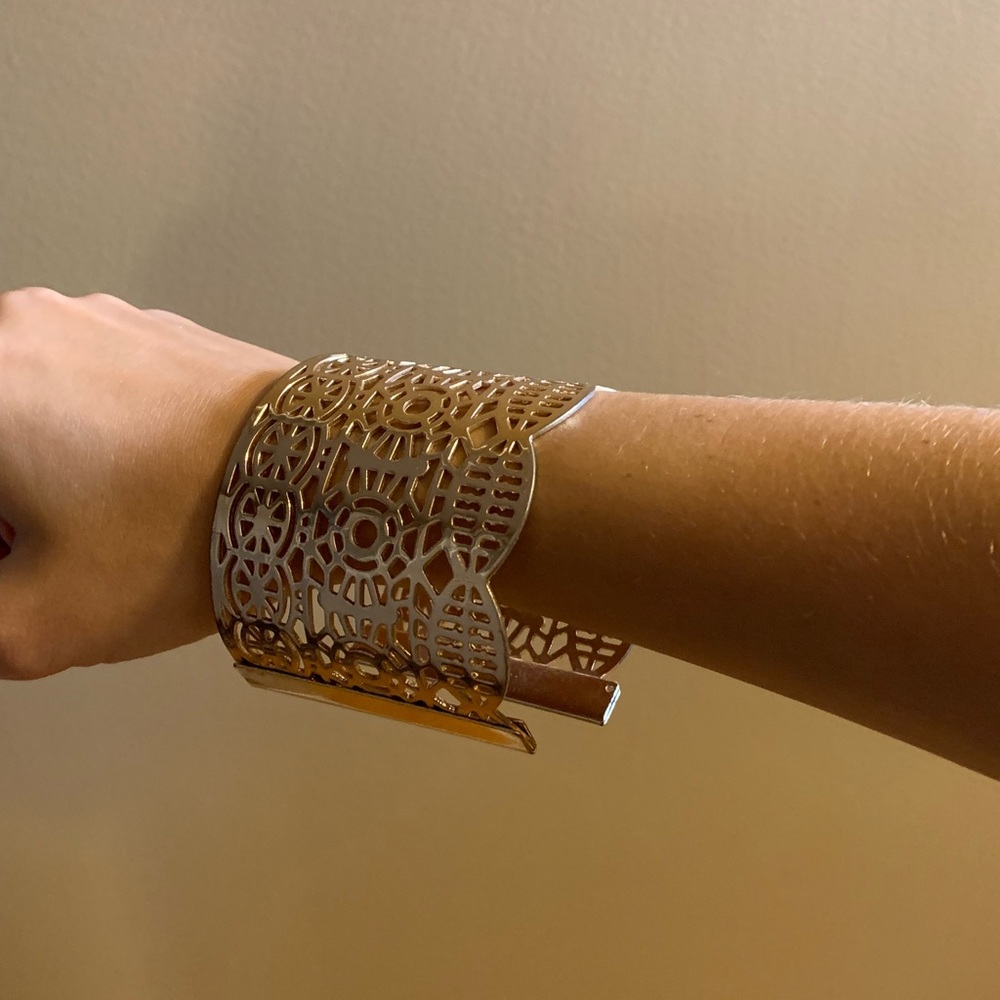 Gold bracelet